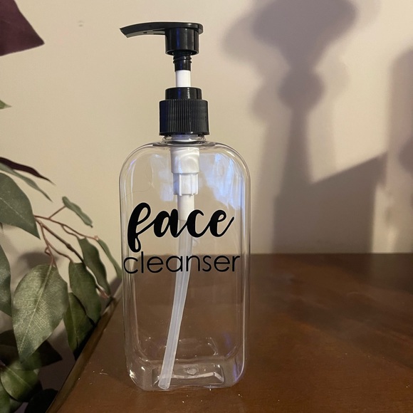 Skincare Pump Dispenser Set - Picture 2 of 4